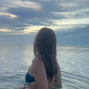 Meet your Posher, Madeline